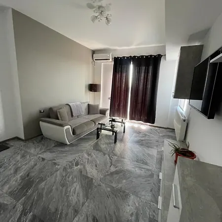 Mamaia Nord ナボダリ